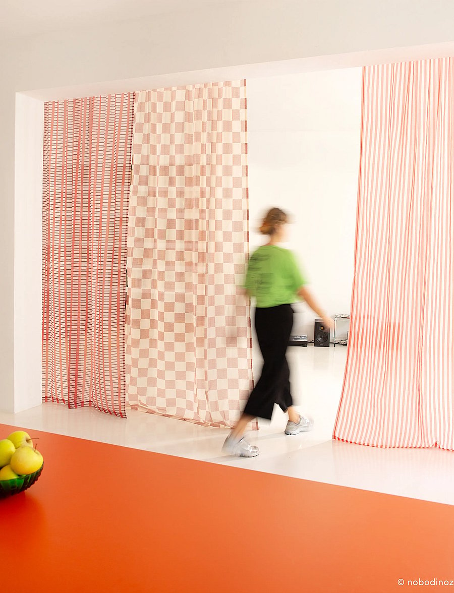 NOBODINOZ - Sheer coton voile curtain Wendy - gardinlængde - burnt red checks - 0