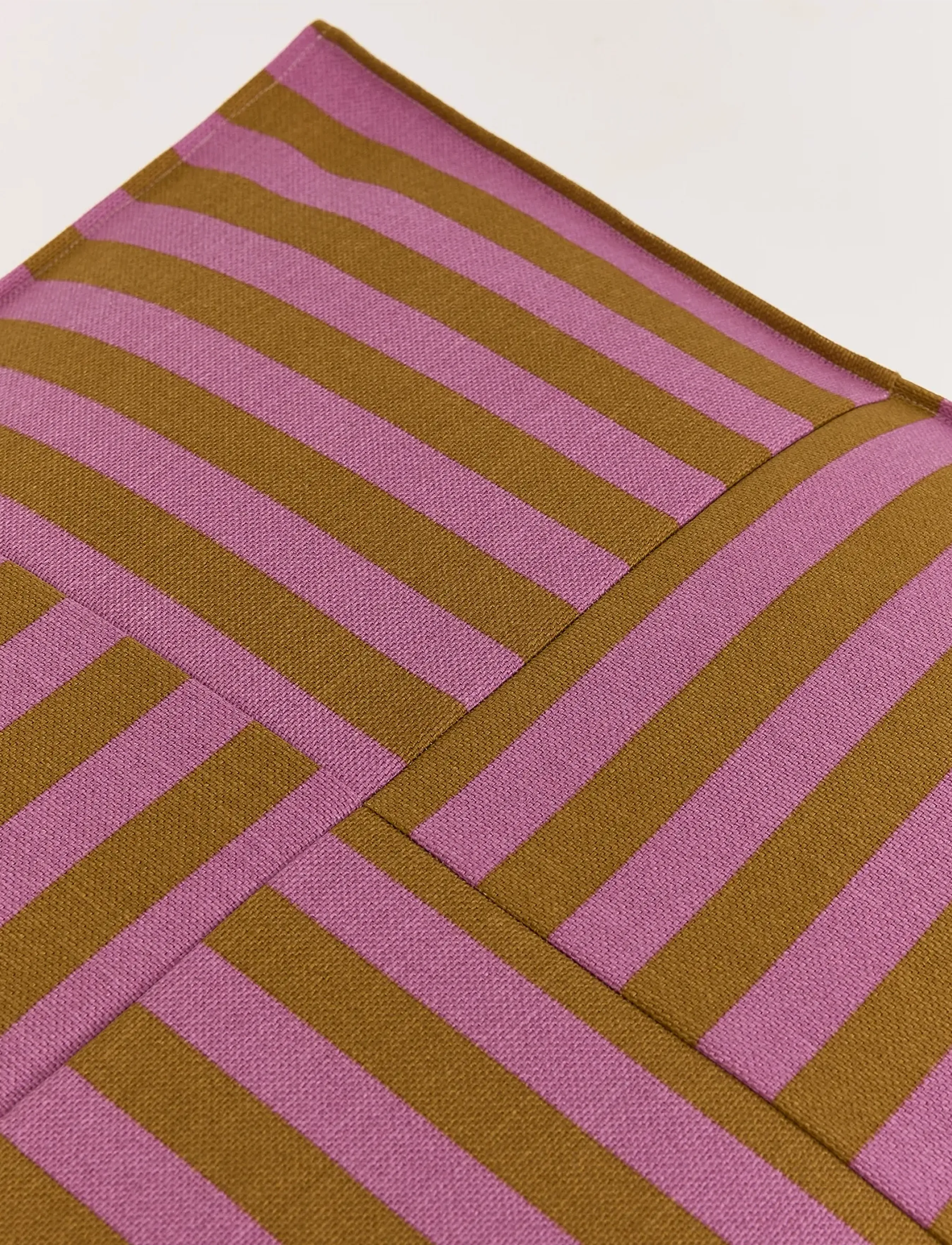 NOBODINOZ - Ottoman beanbag  - adult size - Otto - poufs et fauteuils - pink curry stripes - 4