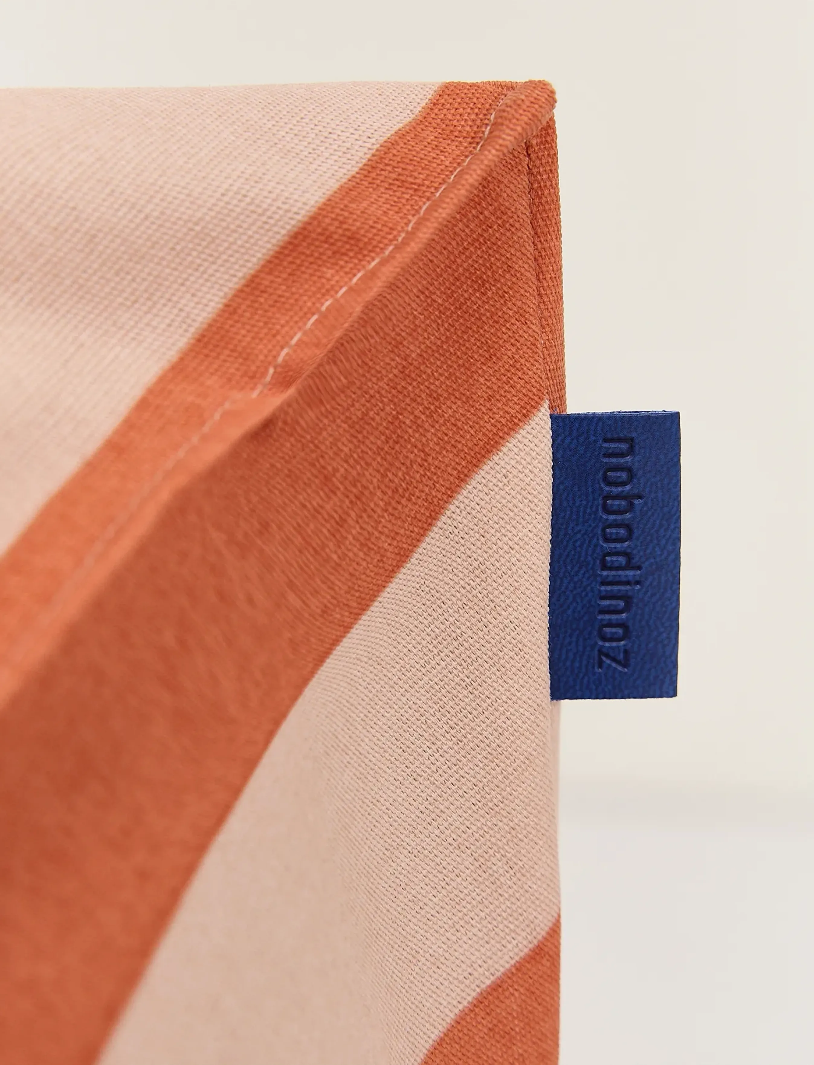 NOBODINOZ - Outdoor armchair beanbag - kid size - Vibes - mobilier d'extérieur - tangerine tiles - 3