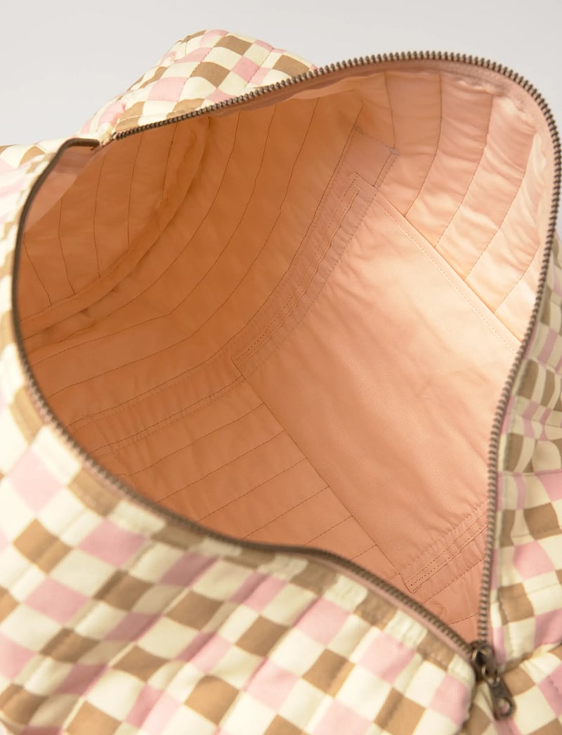 NOBODINOZ - Weekend bag Hyde Park - wickeltaschen - yellow pink mosaic - 4