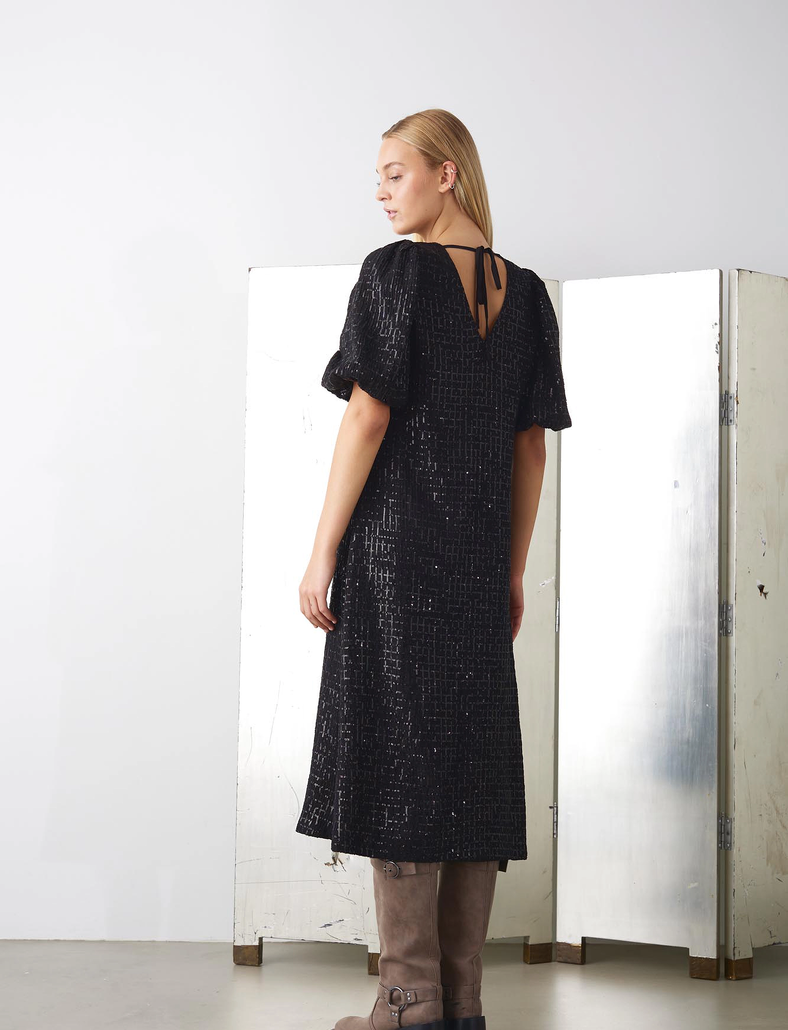 Noella Scarlet Long Dress - Litterkleidid - BLACK / black