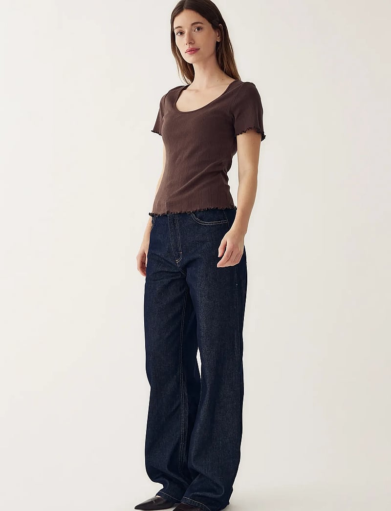 Noella - Julietta Top - t-shirts - chocolate - 4