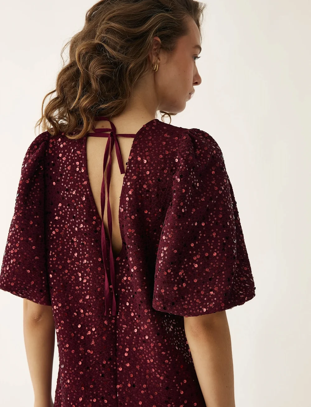 Noella - Pastis Short Dress - pailletkjoler - winetasting - 5