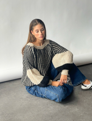 Noella - Liana Knit Sweater - jumpers - cream/black - 3