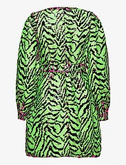 Noella - Pace Belt Dress - festklær til outlet-priser - fuchsia/green mix - 3