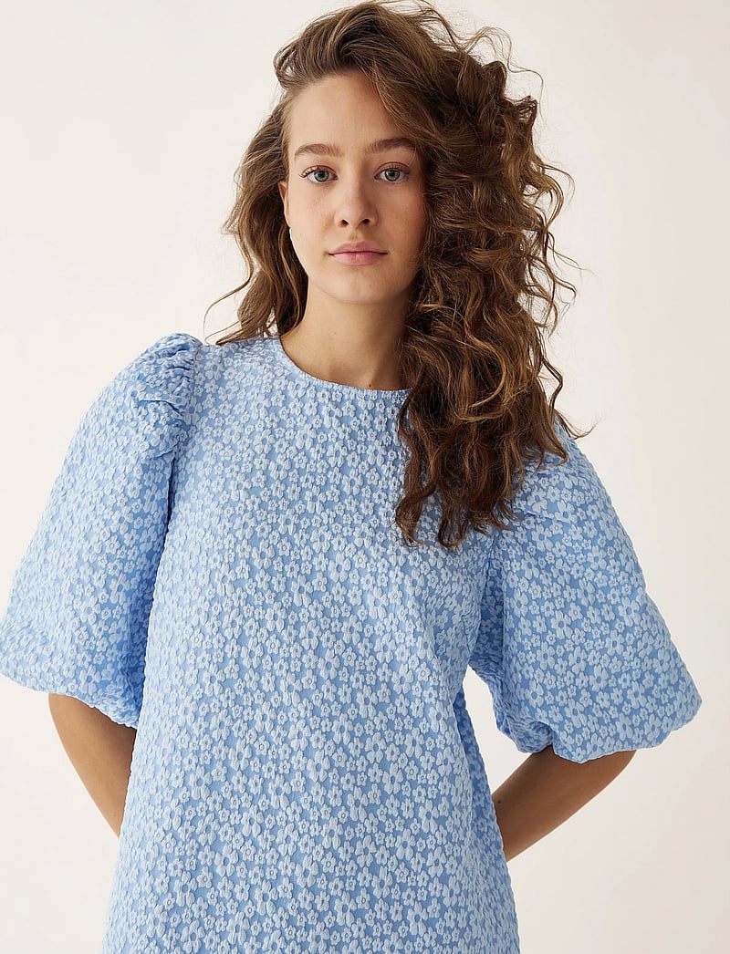 Noella - Reno Pastis Long Dress - summer dresses - light blue - 4