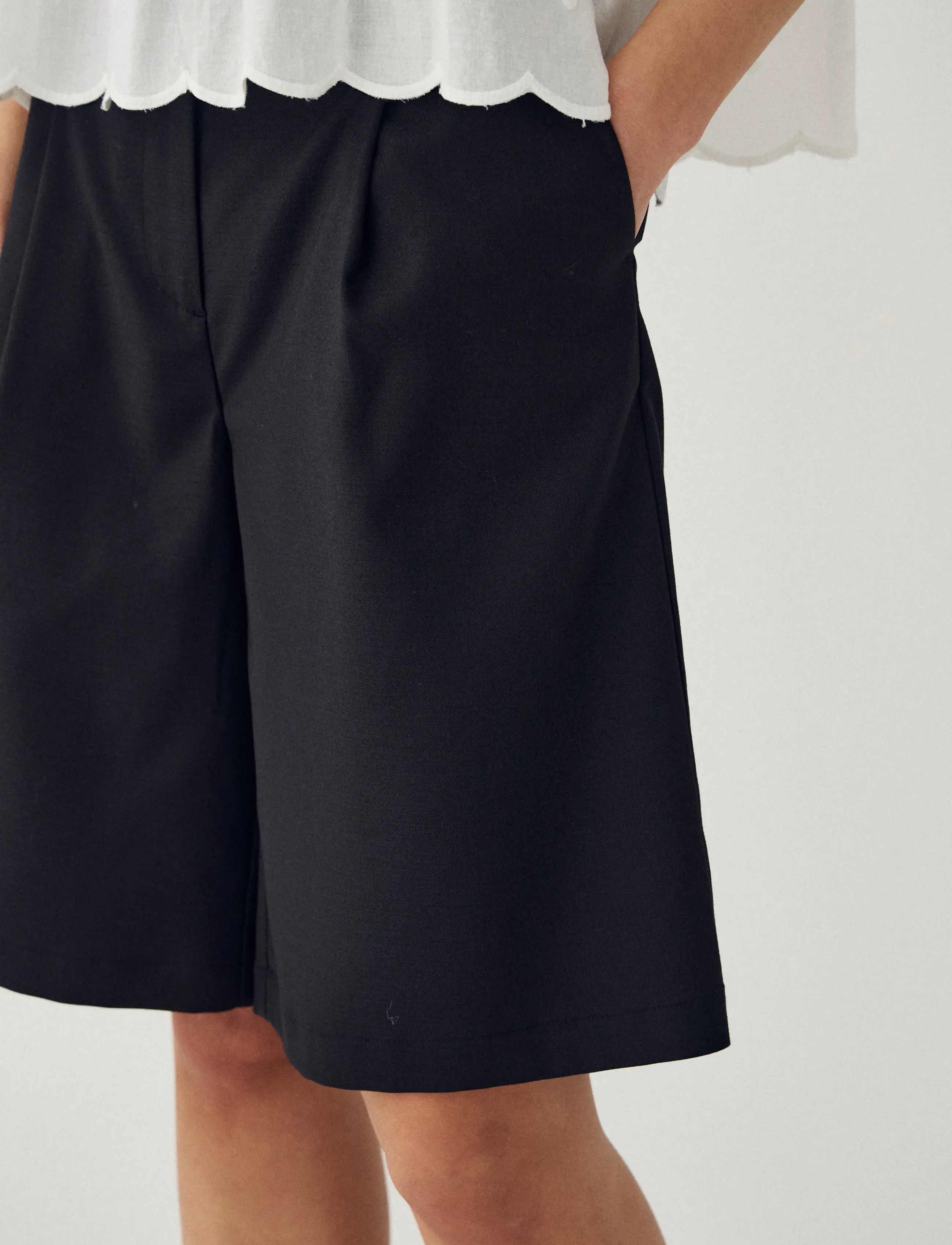 Noella - Kaziana Shorts - bermuda püksid - black - 5