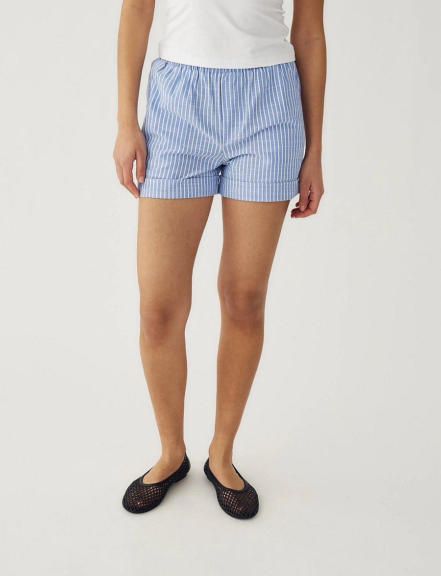 Noella - Letty Shorts - vabaaja lühikesed püksid - blue stripe - 0