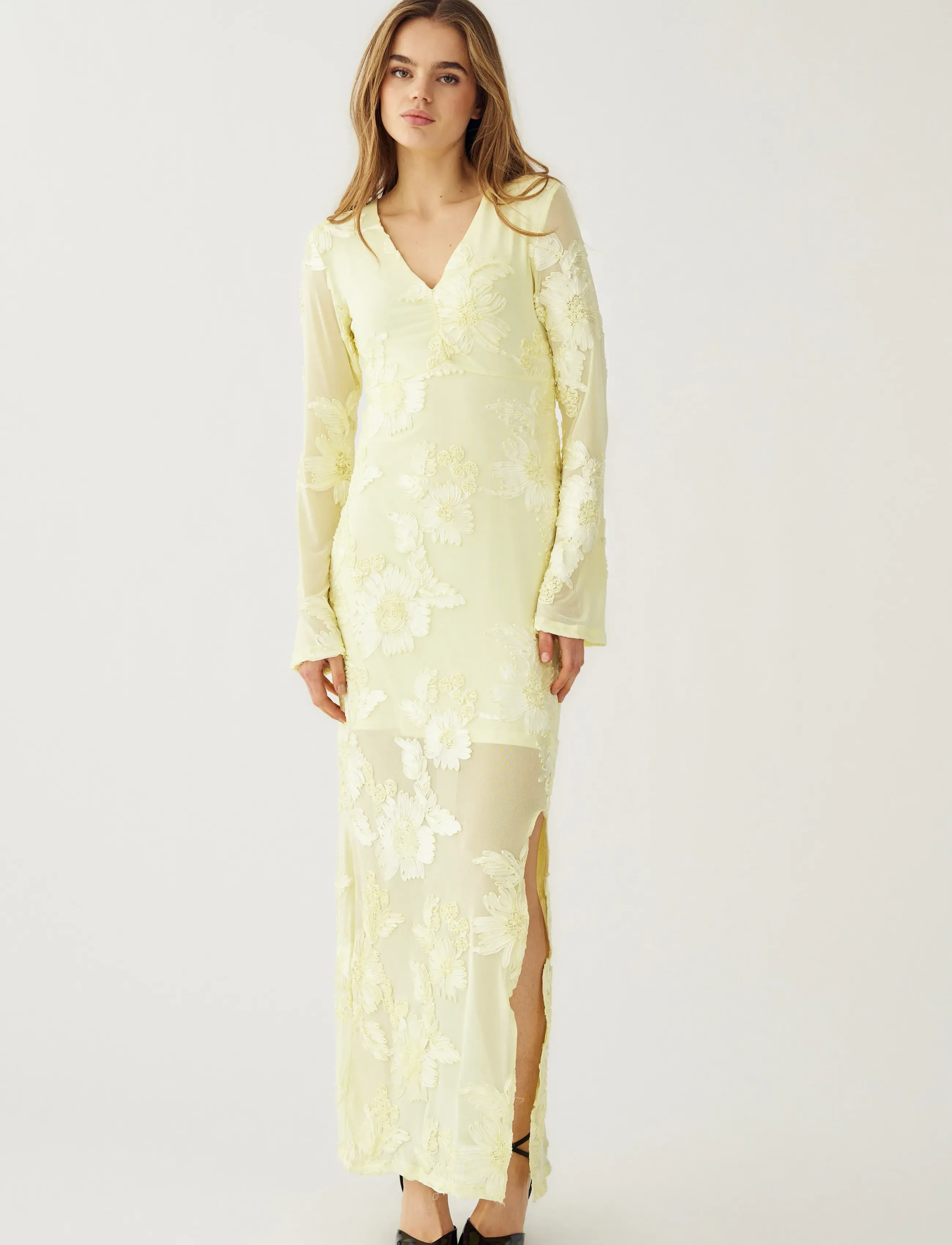 Noella Kameyella C Dress - Maxikleider - BUTTER YELLOW / white