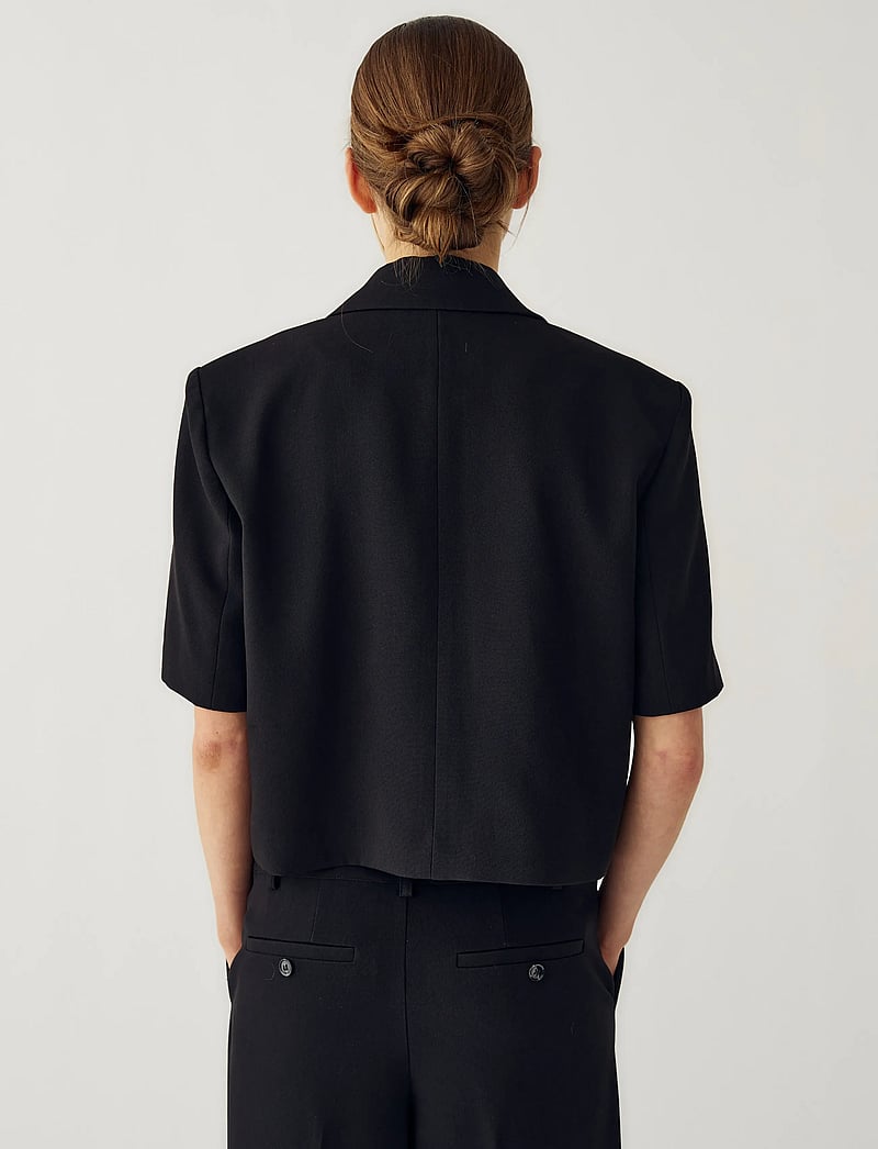 Noella - N-Leanne Crop Blazer - cropped-blazer - black - 3