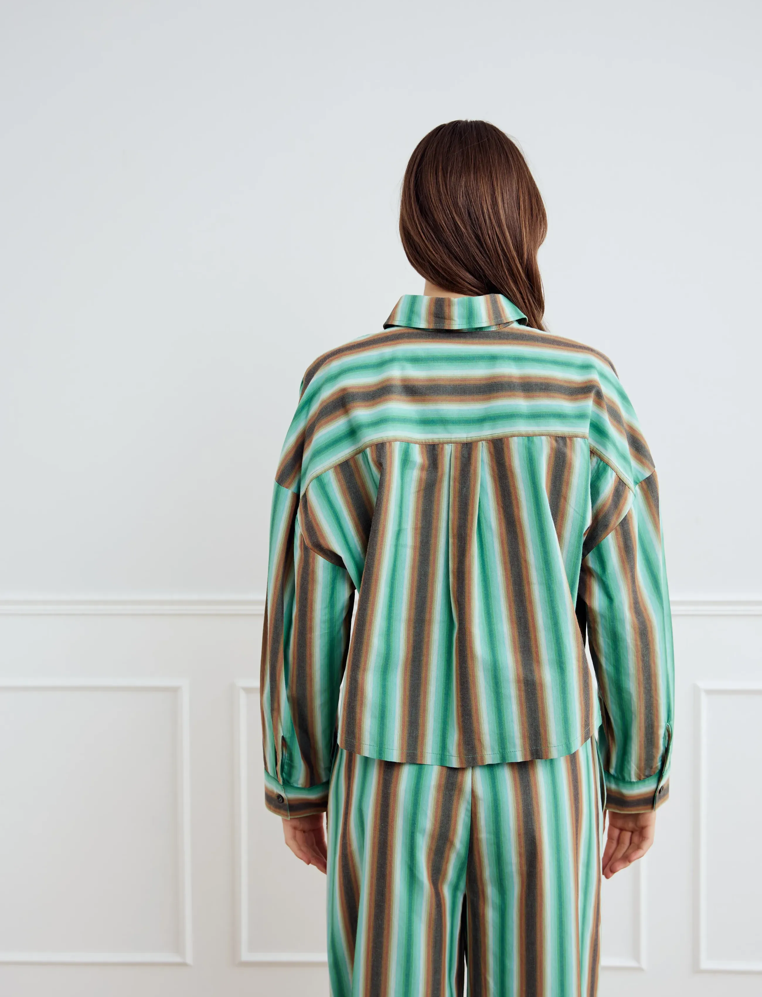 Noella - Liara Shirt - krekli ar garām piedurknēm - cosma green stripe - 3