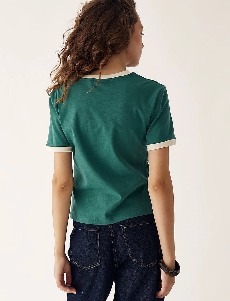 Noella - Gossip T-shirt - t-särgid - college green - 4