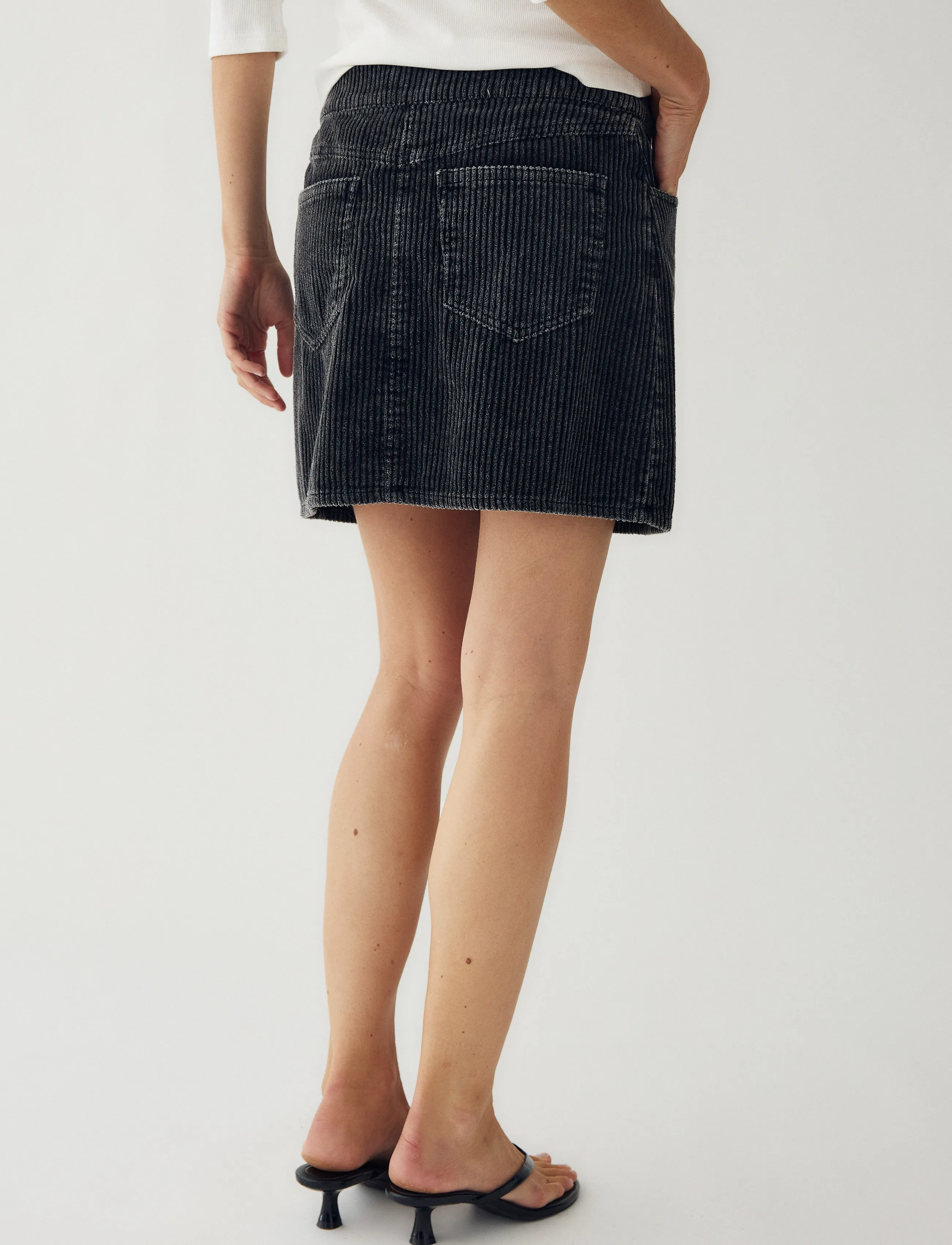 Noella - N-Merryll Skirt - short skirts - black wash - 5
