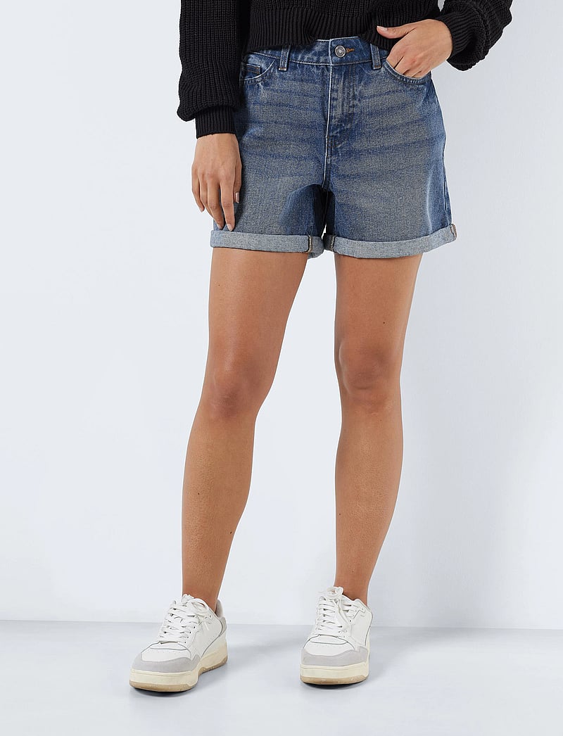 NOISY MAY - NMSMILEY NW SHORTS VI060MB NOOS - jorts - medium blue denim - 0