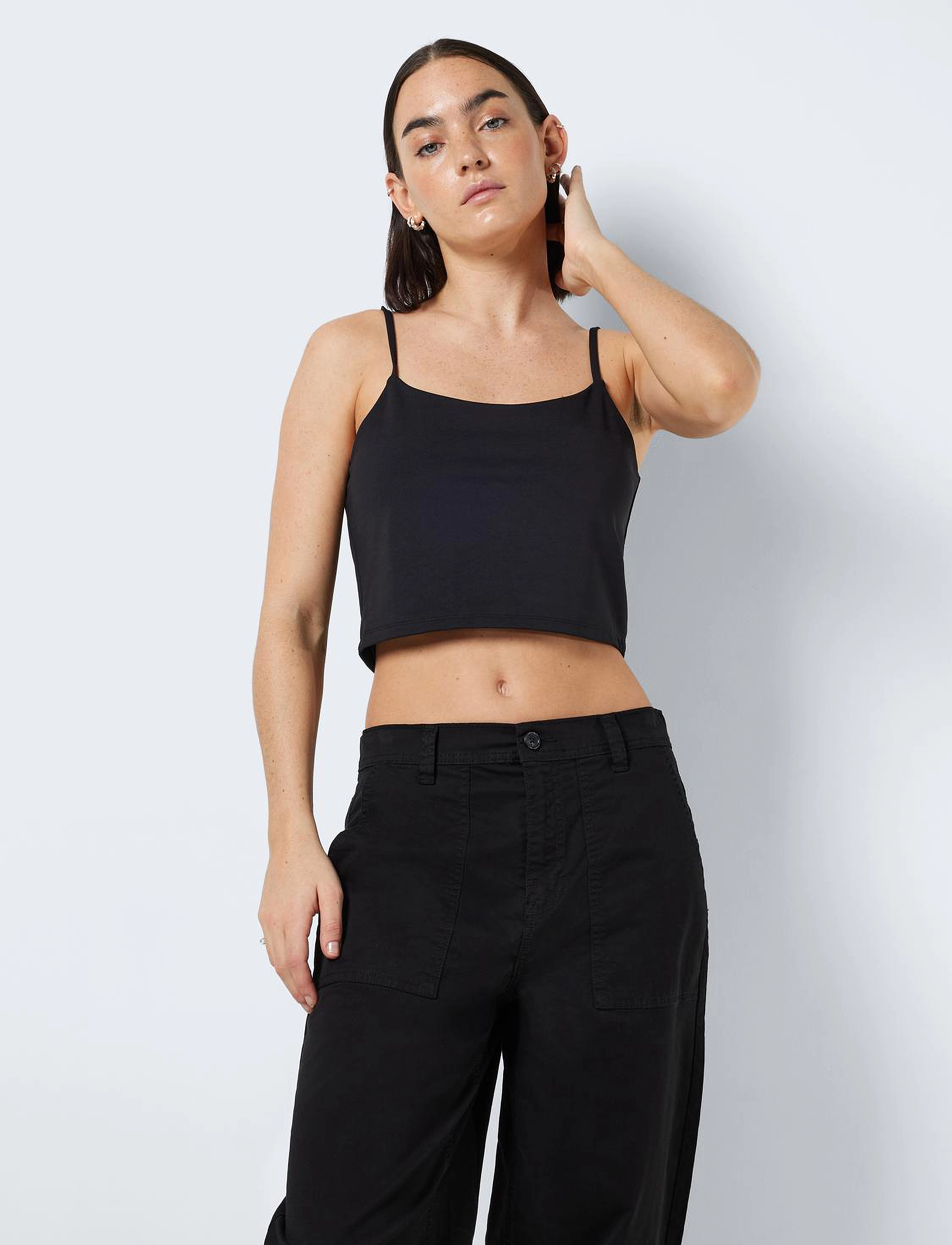 NOISY MAY NMTERESA CROPPED S/L TOP NOOS - Crop tops - BLACK / black