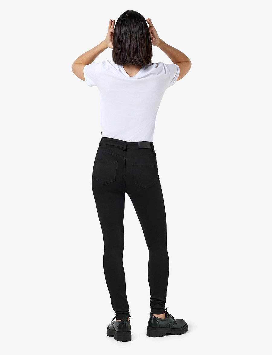 NOISY MAY - NMCALLIE HW POWER SHP ST BL VI308BL NOOS - skinny jeans - black - 4