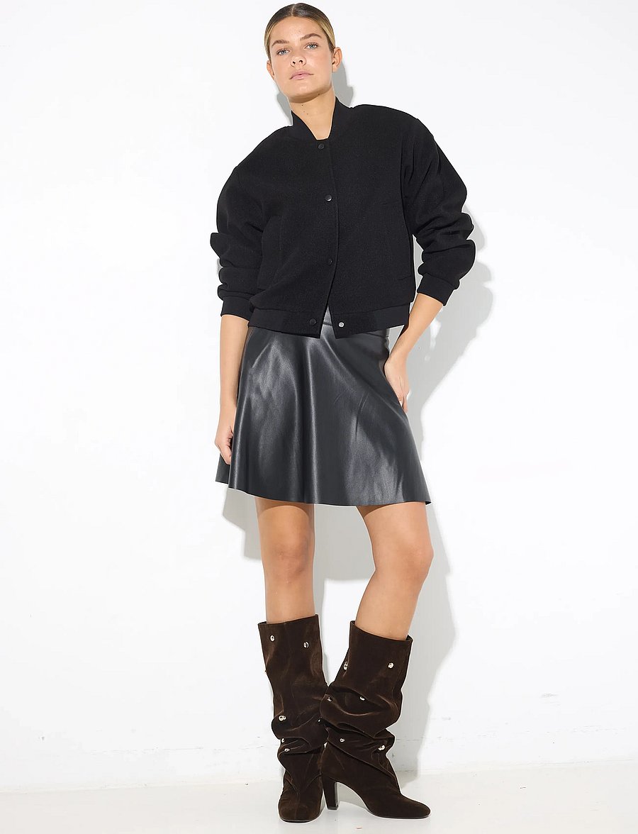 NOISY MAY - NMANDY PU HW FLARED SKIRT WVN NOOS - short skirts - black - 3