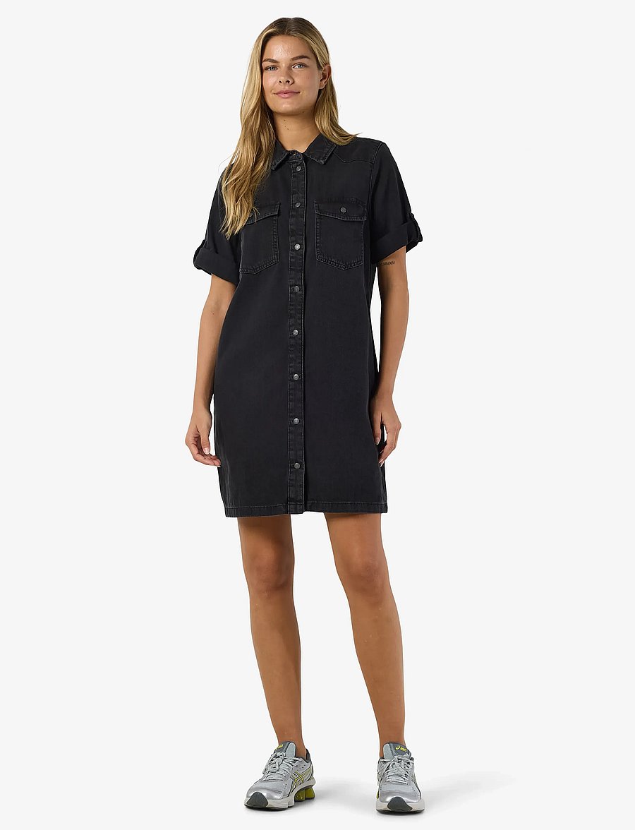NOISY MAY - NMNEW SIGNE S/S DENIM DRESS VI001BL NOOS - jeanskleider - black - 2