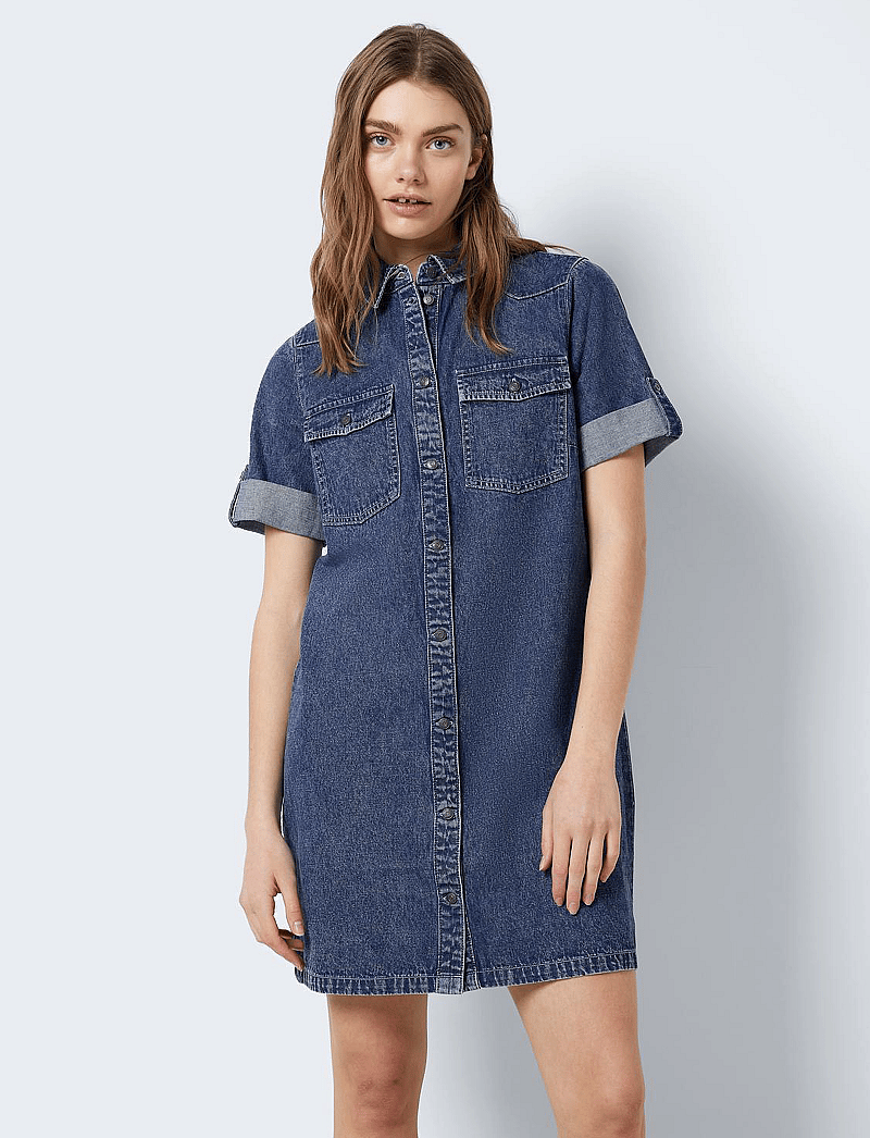 NOISY MAY - NMNEW SIGNE S/S DENIM DRESS VI002MB NOOS - skjortekjoler - medium blue denim - 0
