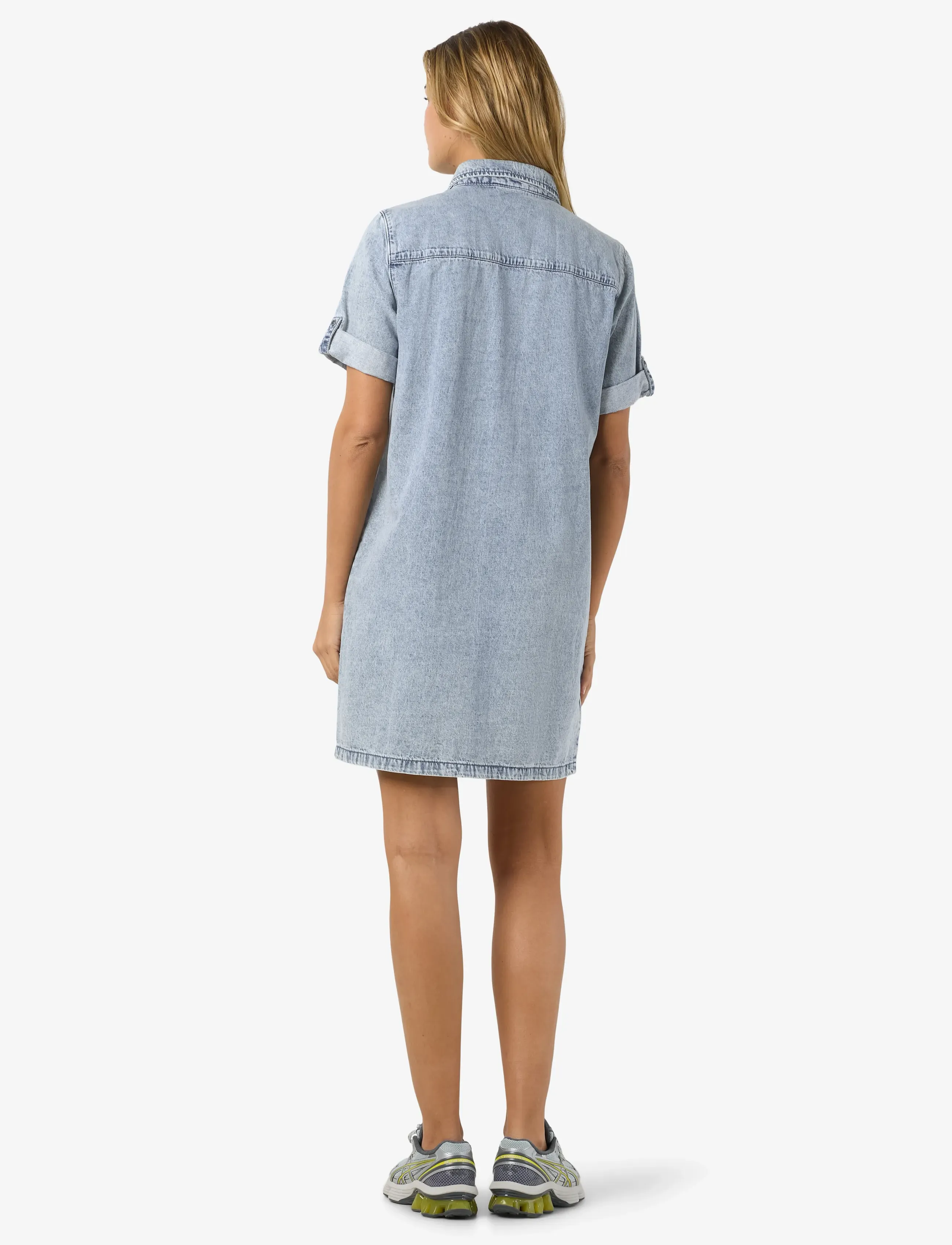 NOISY MAY - NMNEW SIGNE S/S DENIM DRESS VI003LB NOOS - jeanskleider - light blue denim - 4