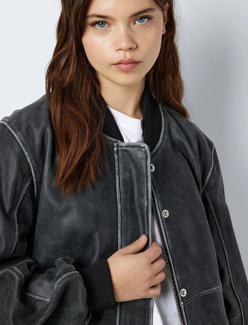 NOISY MAY - NMAIKA L/S LEATHER BOMBER JACKET - frühlingsjacken - black - 5