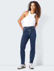 NOISY MAY - NMMONI HW ANK JEANS AZ365DB FWD NOOS - slim fit jeans - dark blue denim - 4