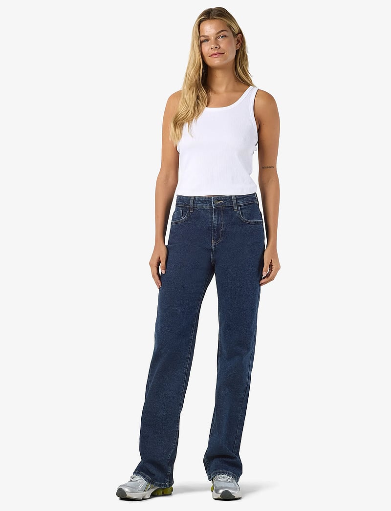 NOISY MAY - NMYOLANDA NW WIDE JEANS AZ365DB FWD NOOS - straight jeans - dark blue denim - 3