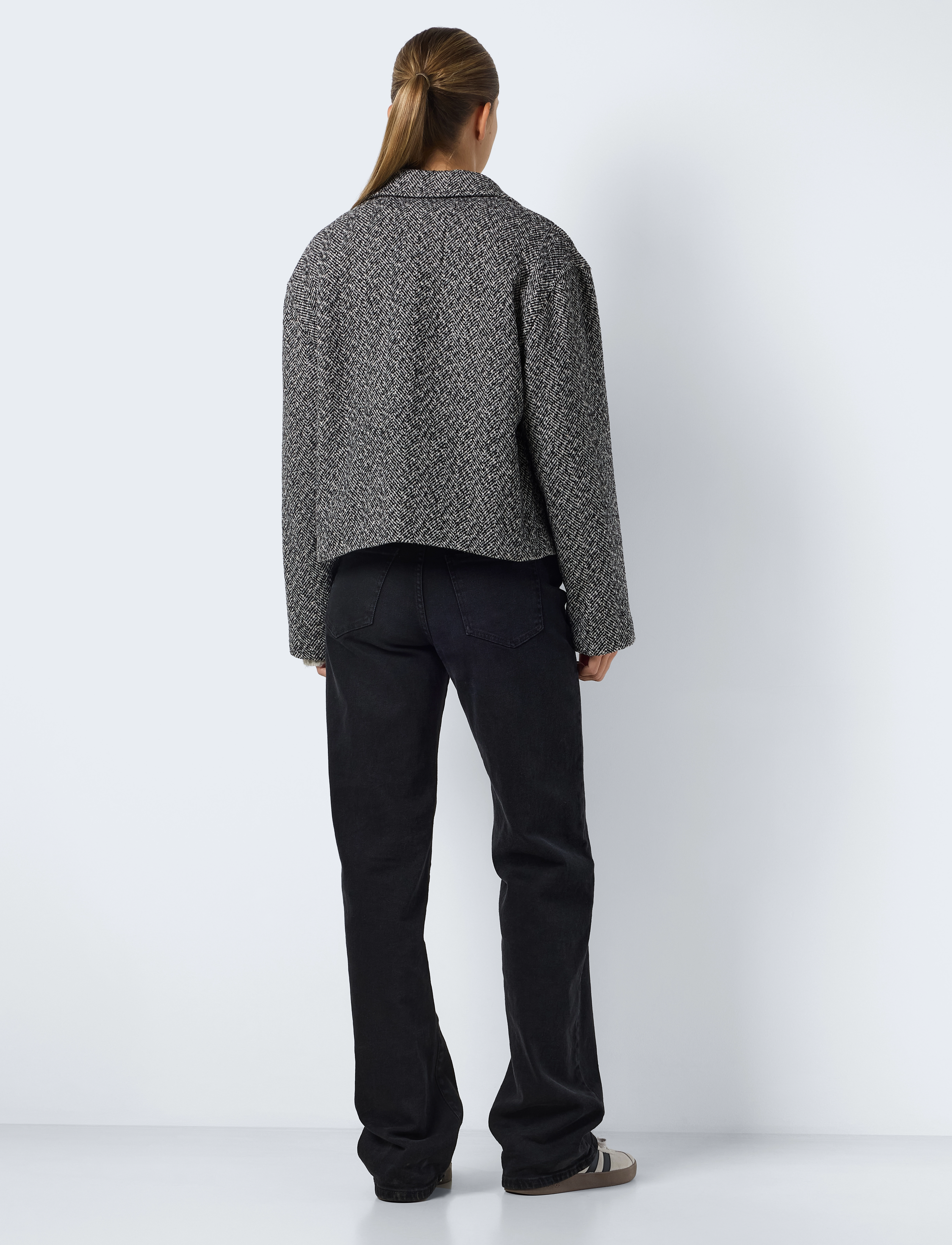 NOISY MAY - NMDALICIA L/S SHORT JACKET - Üleriided - black - 5