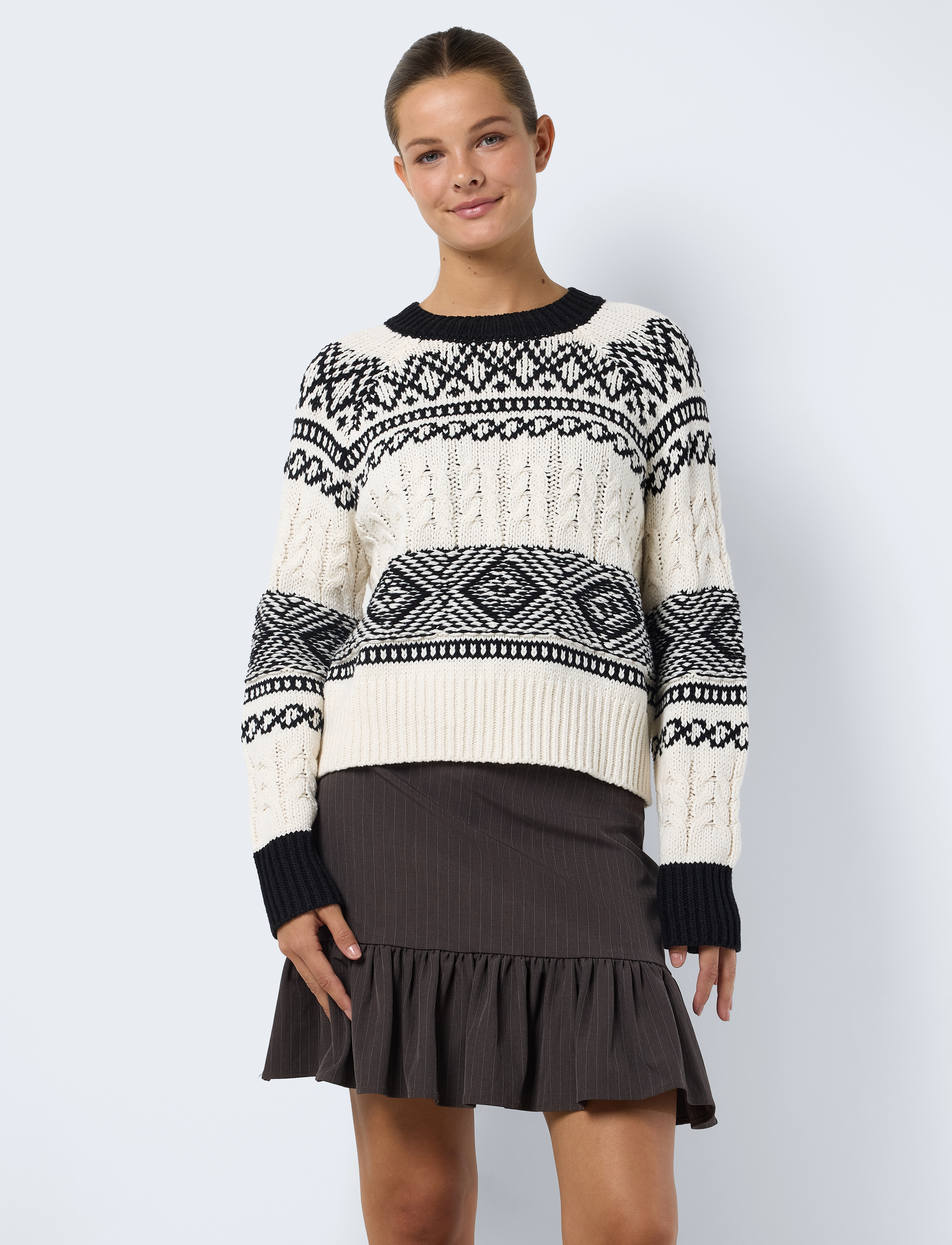 NOISY MAY - NMNOR L/S O-NECK KNIT FWD - laveste priser - black - 4