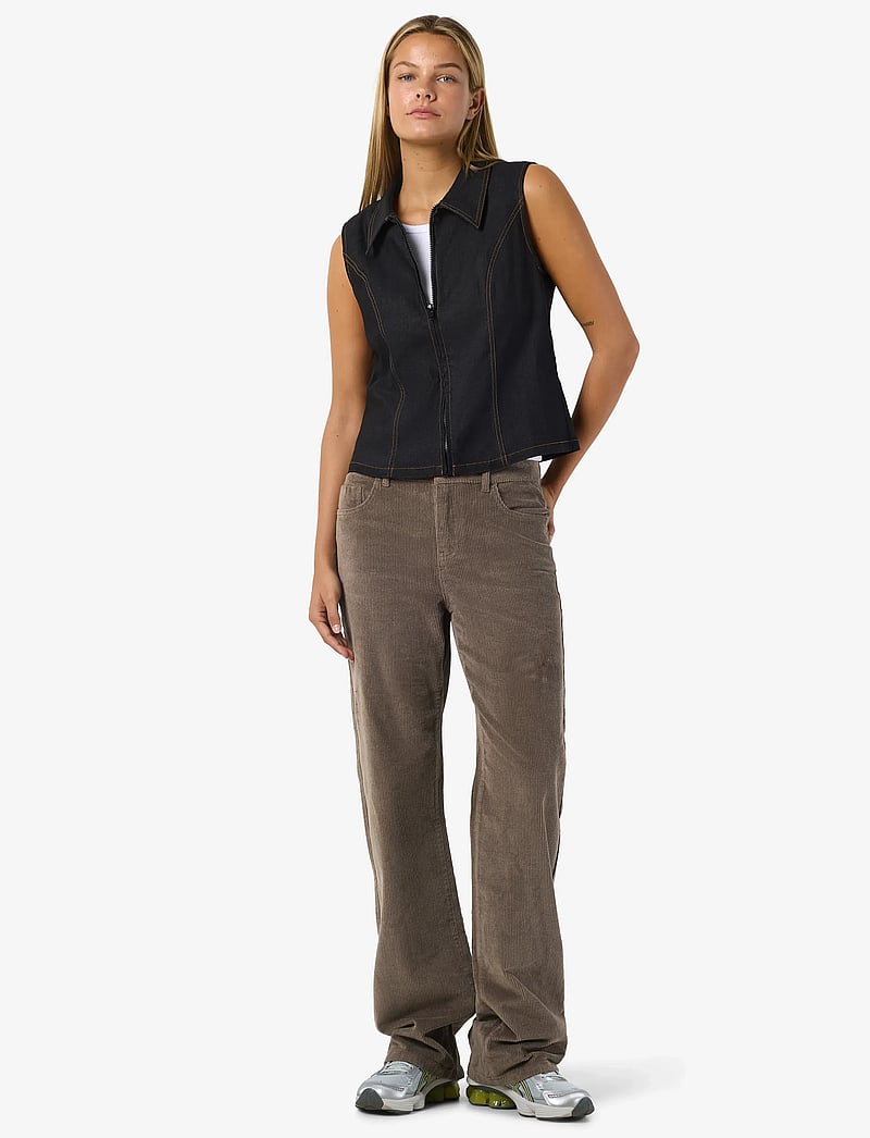 NOISY MAY - NMYOLANDA NW WIDE LEG CORDUROY NOOS - wide leg trousers - morel - 3