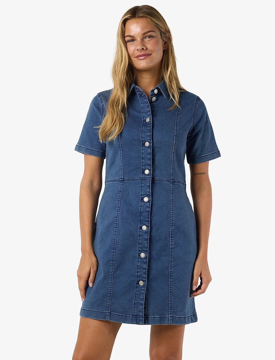 NOISY MAY - NMNISA S/S SLIM DENIM DRESS VI534MB NOOS - denim dresses - medium blue denim - 0