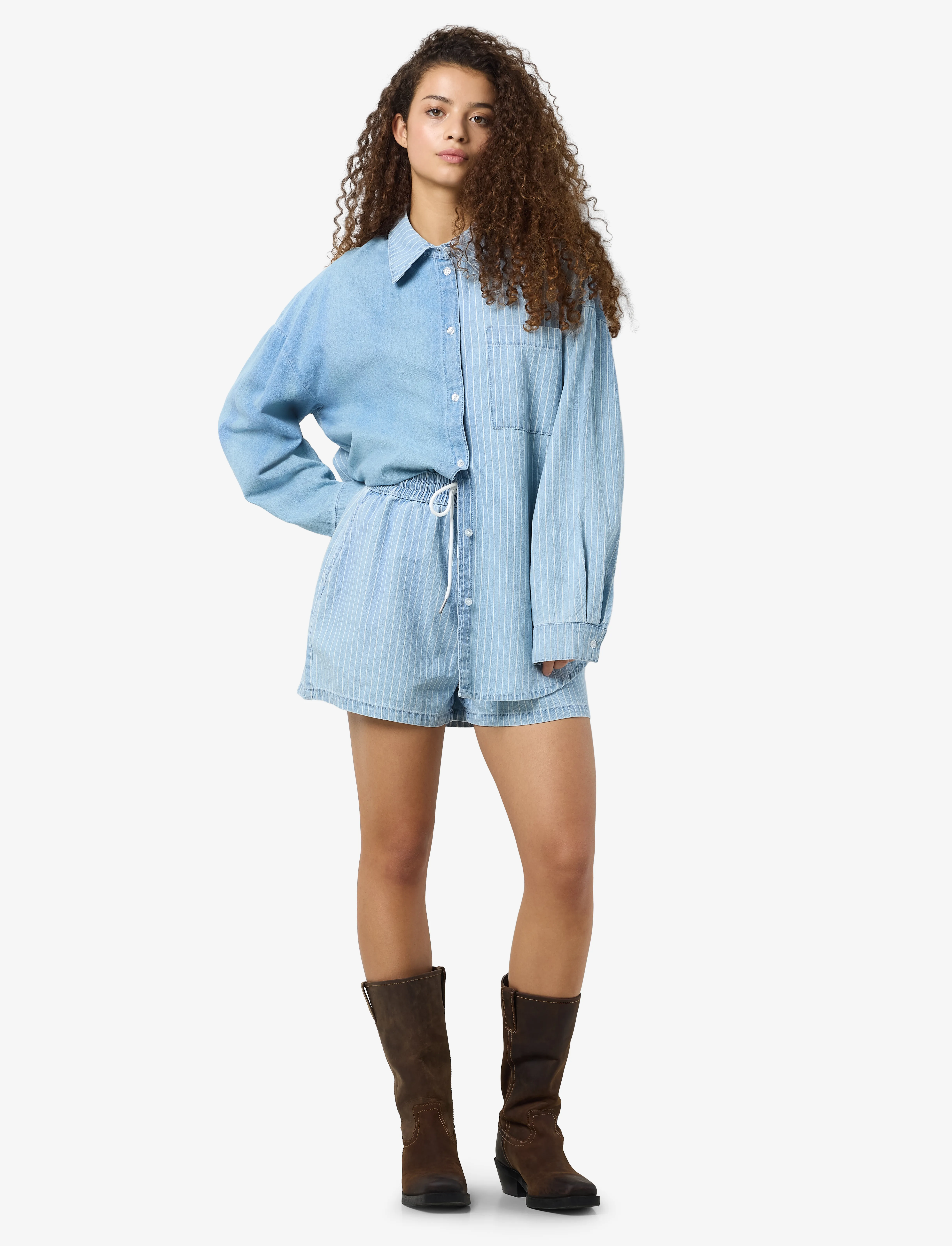 NOISY MAY - NMKATRI NW ELASTIC STRIPE SHORT BS006LB - light blue denim - 2