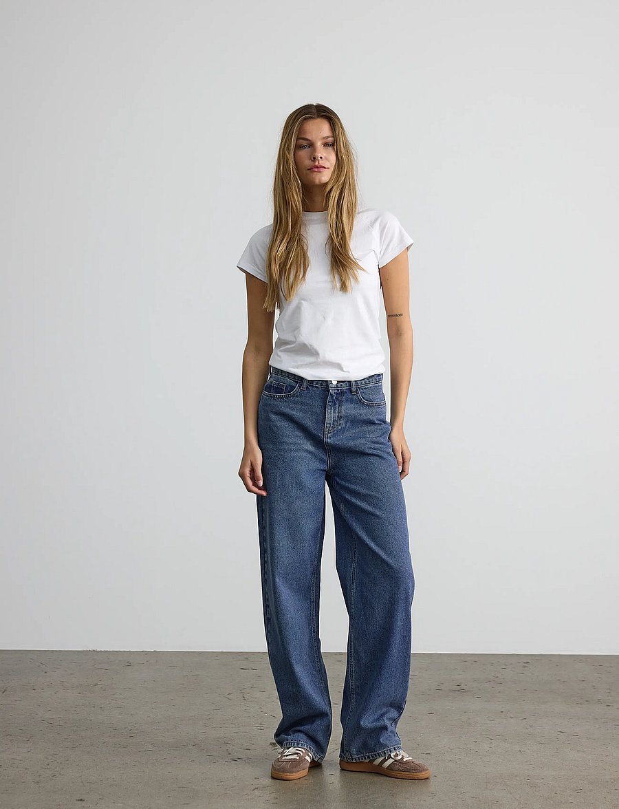NOISY MAY - NMALEXA MW LOOSE JEANS FO055MB NOOS - džinsi ar platām starām - medium blue denim - 0