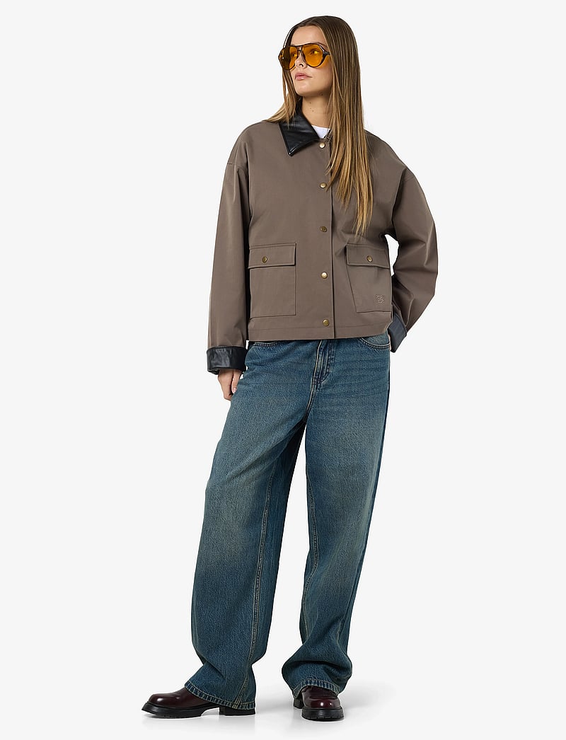 Noisy May quilted longline jacket in sage Noisy May quilted longline jacket in sage