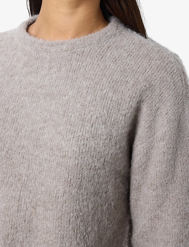 NOISY MAY - NMDOLLY L/S O-NECK KNIT FWD NOOS - striktrøjer - silver mink - 5
