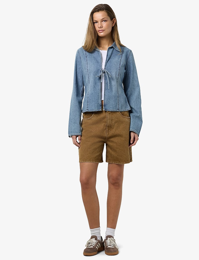 NOISY MAY - NMMAISY L/S STRING DENIM SHIRT BS031LB - denimskjorter - light blue denim - 3