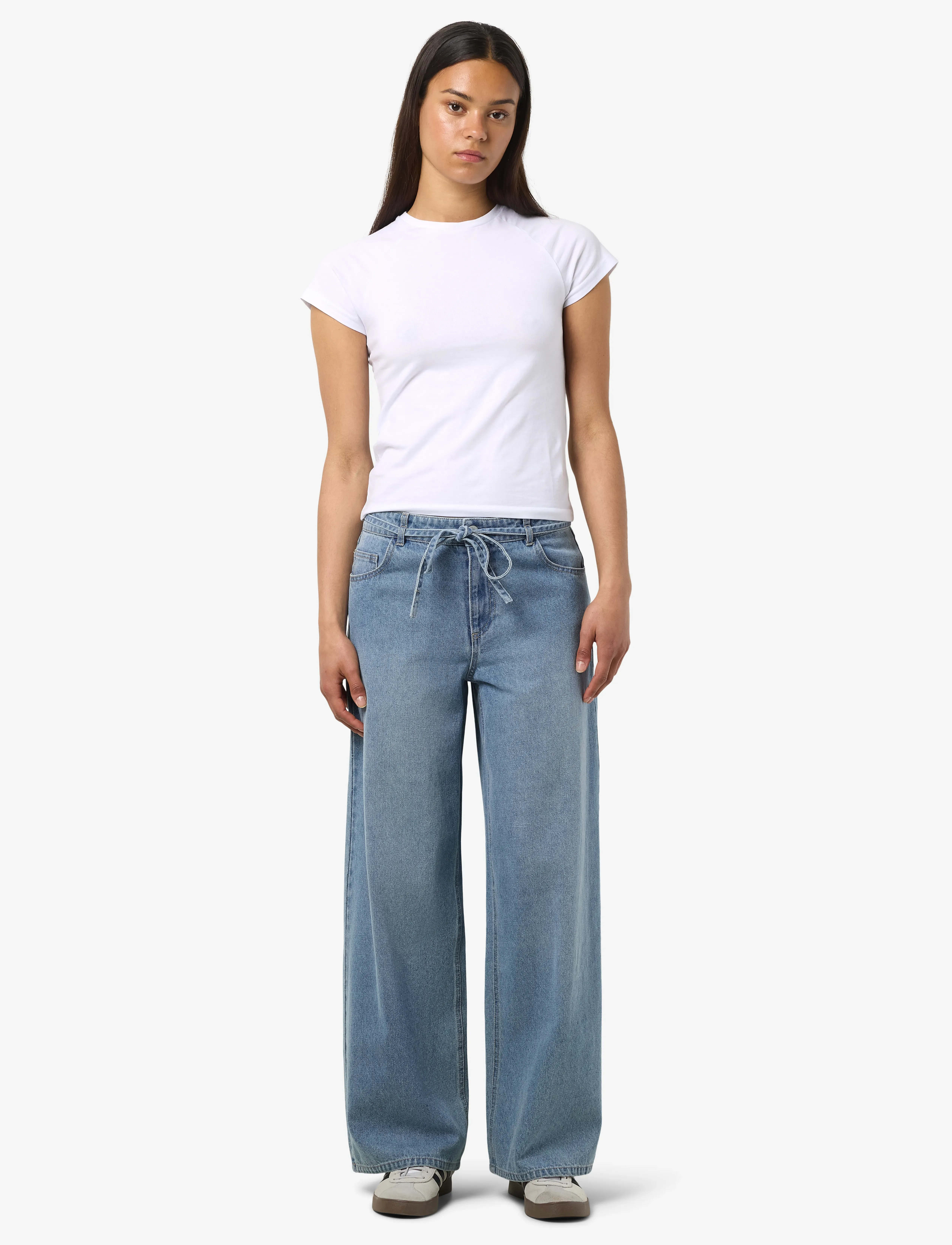 NOISY MAY - NMMAISY NW BELT LOOSE JEANS BS031LB - pantalons larges - light blue denim - 0