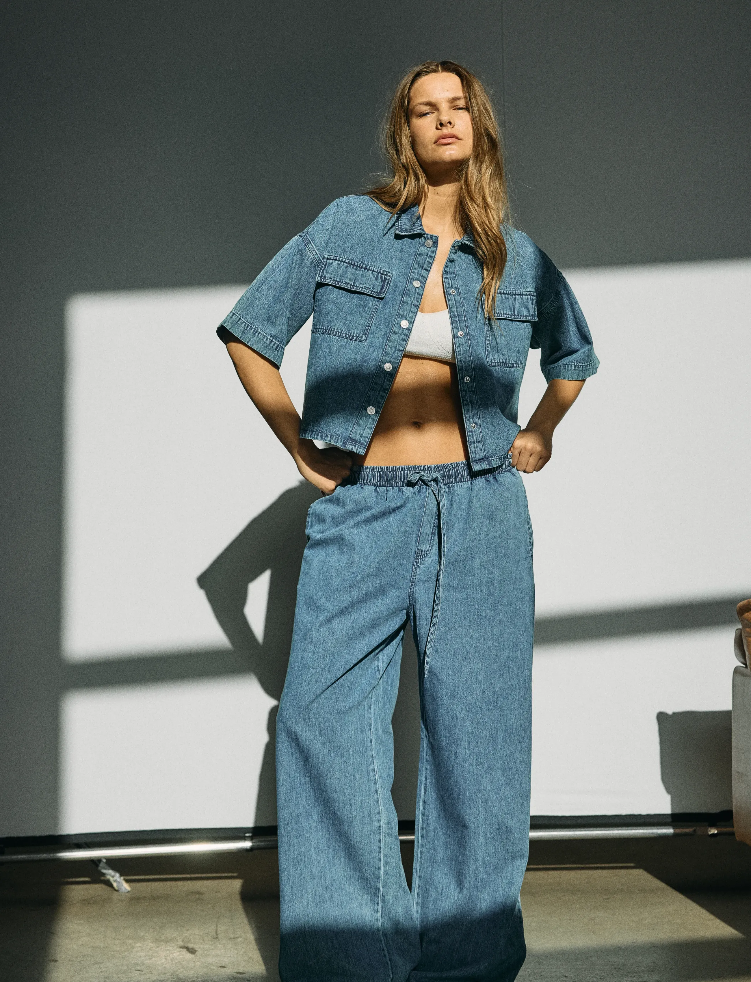 NOISY MAY - NMENZA S/S REG CROP SHIRT MG004MB NOOS - chemises en jeans - medium blue denim - 3