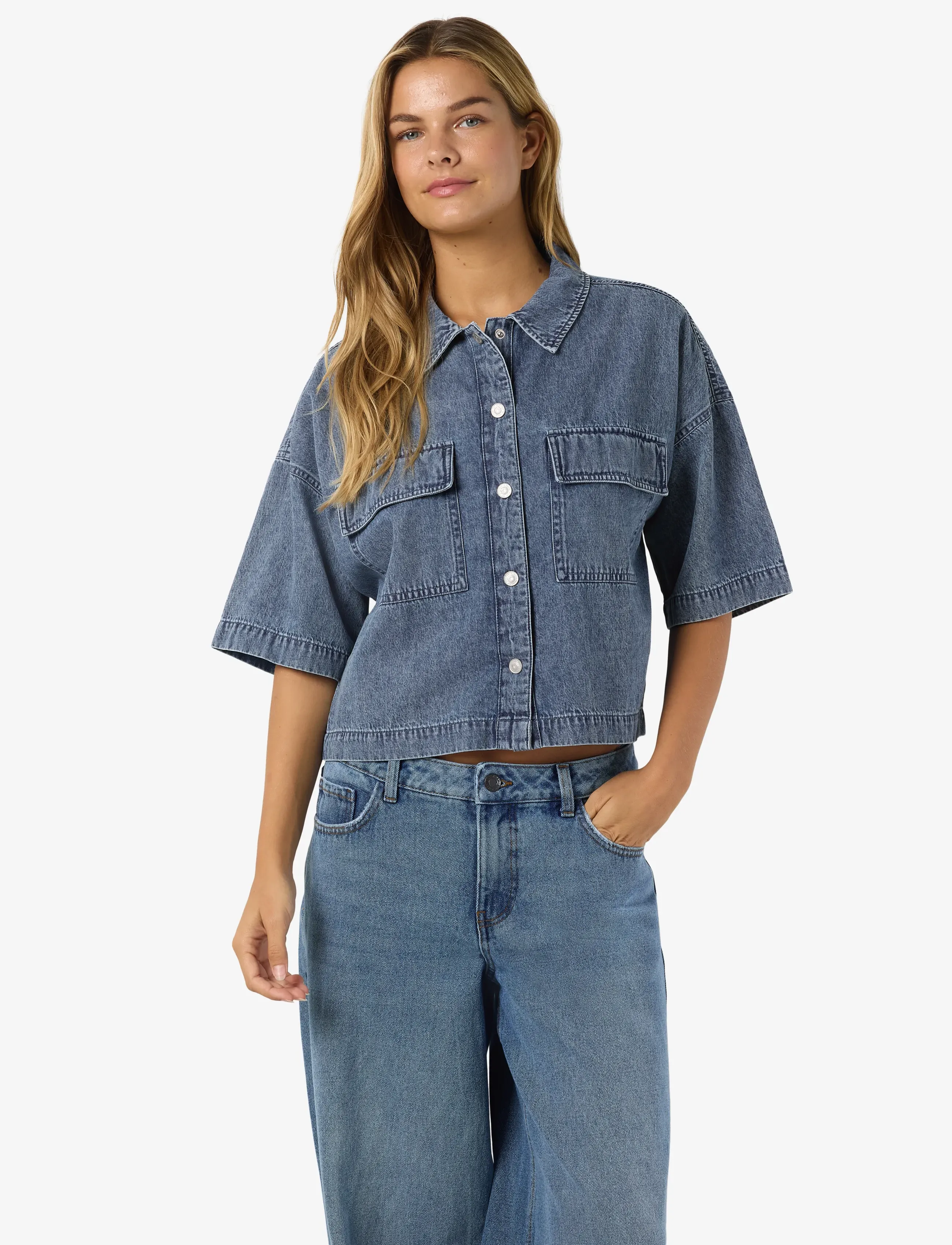 NOISY MAY Nmenza S/S Reg Crop Shirt Mg004Mb Noos skjortor dam – bild 6