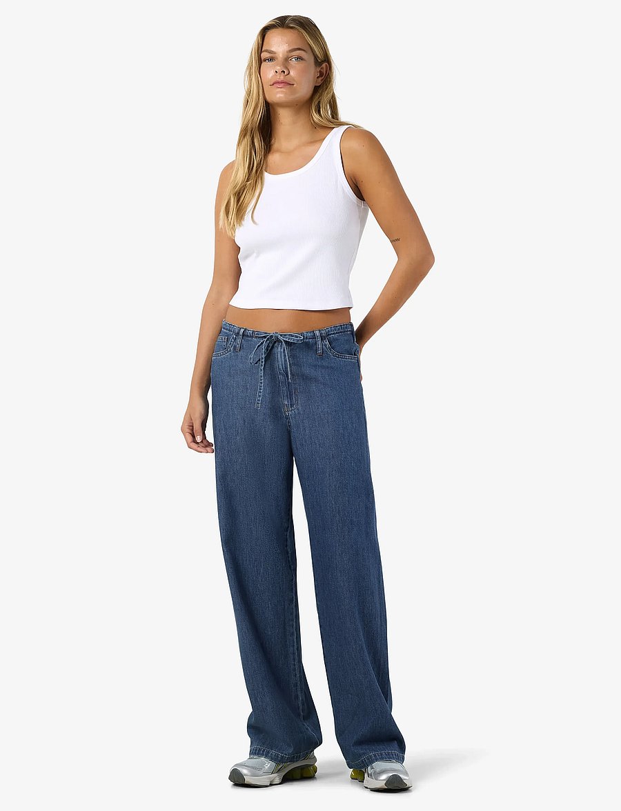 NOISY MAY - NMRINE NW WIDE PANTS MG009MB NOOS - hosen mit weitem bein - medium blue denim - 3