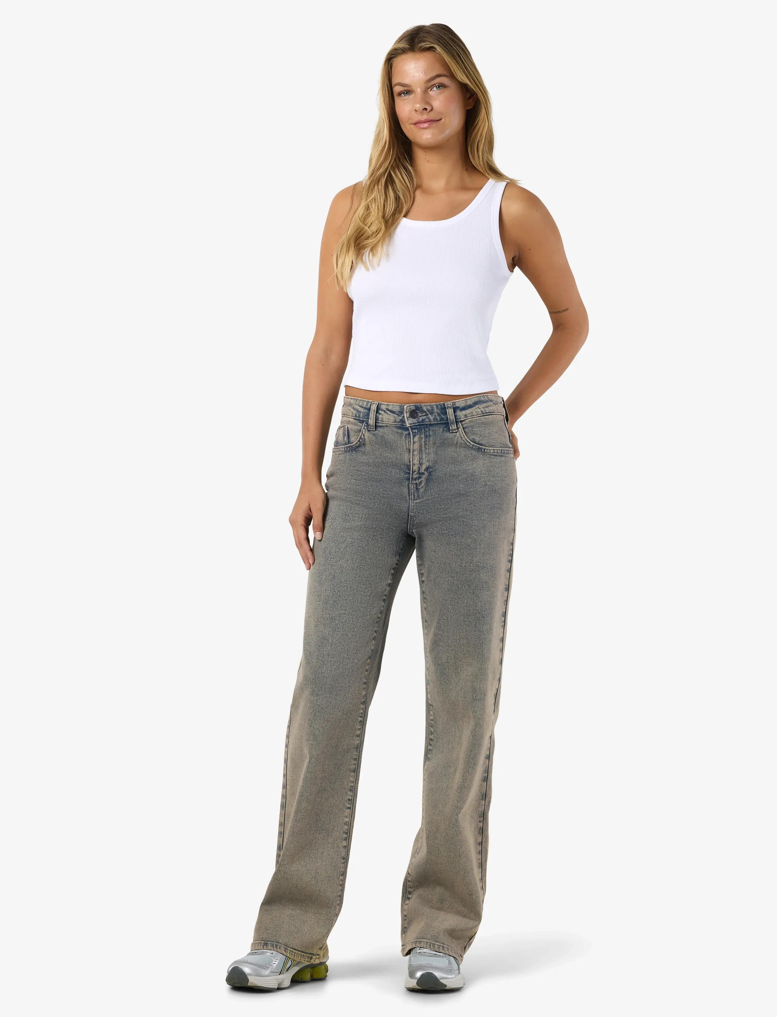 NOISY MAY - NMYOLANDA NW WIDE TNT JEANS AZ454LB NOOS - pantalons larges - light blue denim - 5
