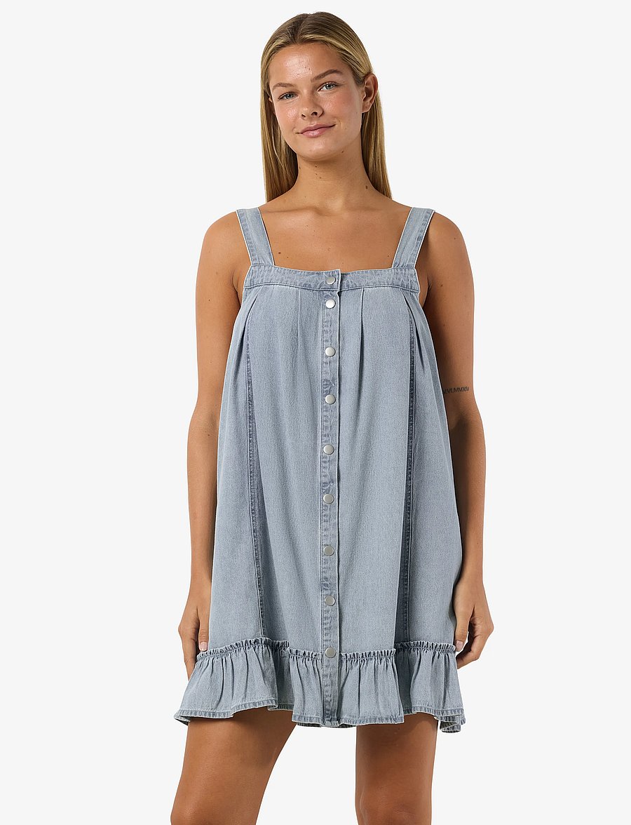 NOISY MAY - NMKATRI OREGON S/L DENIM DRESS BS006LB - jeanskleider - medium blue denim - 0