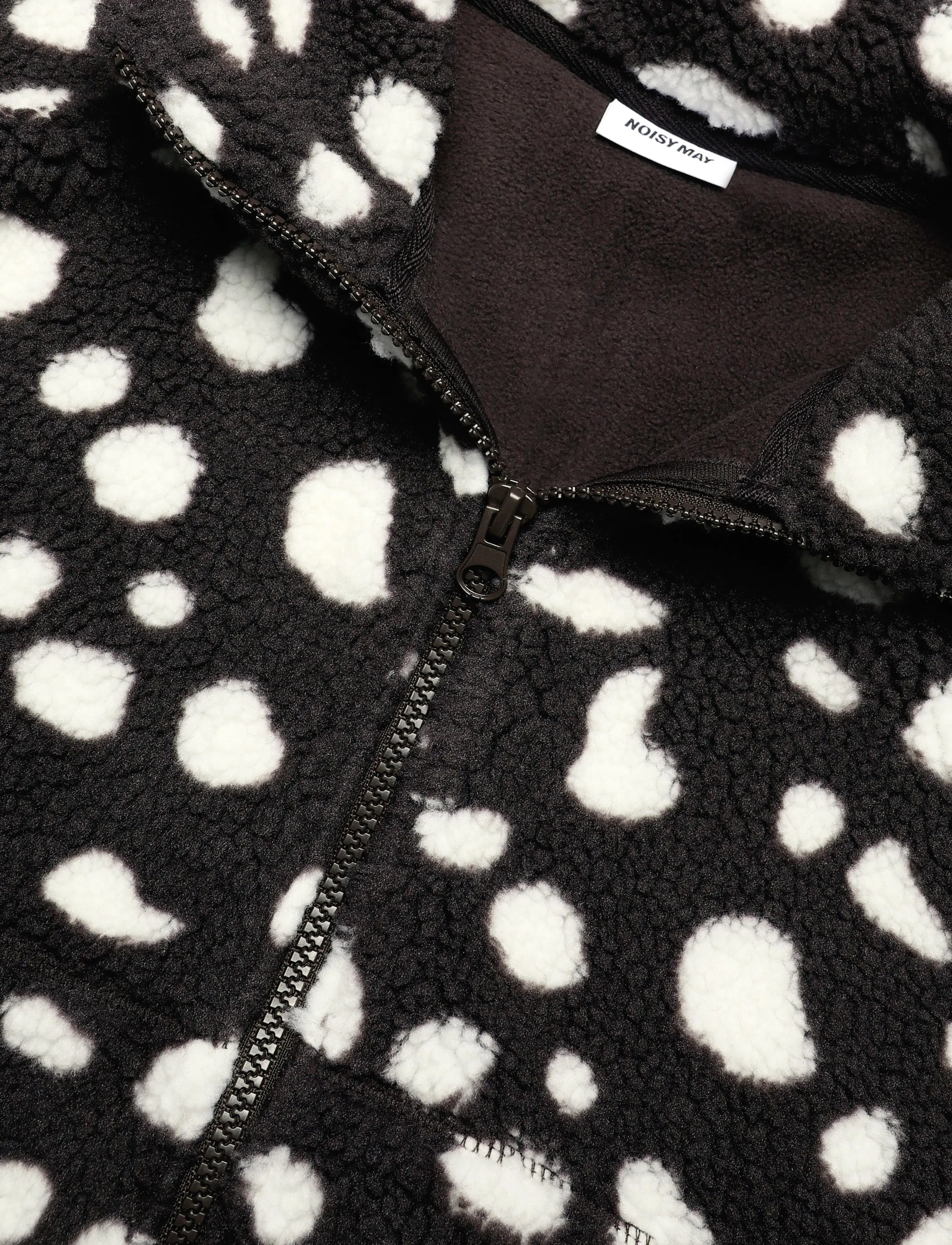 NOISY MAY - NMMASEY AOP SHORT TEDDY VEST NOOS - fleece- og teddyveste - chocolate brown - 2