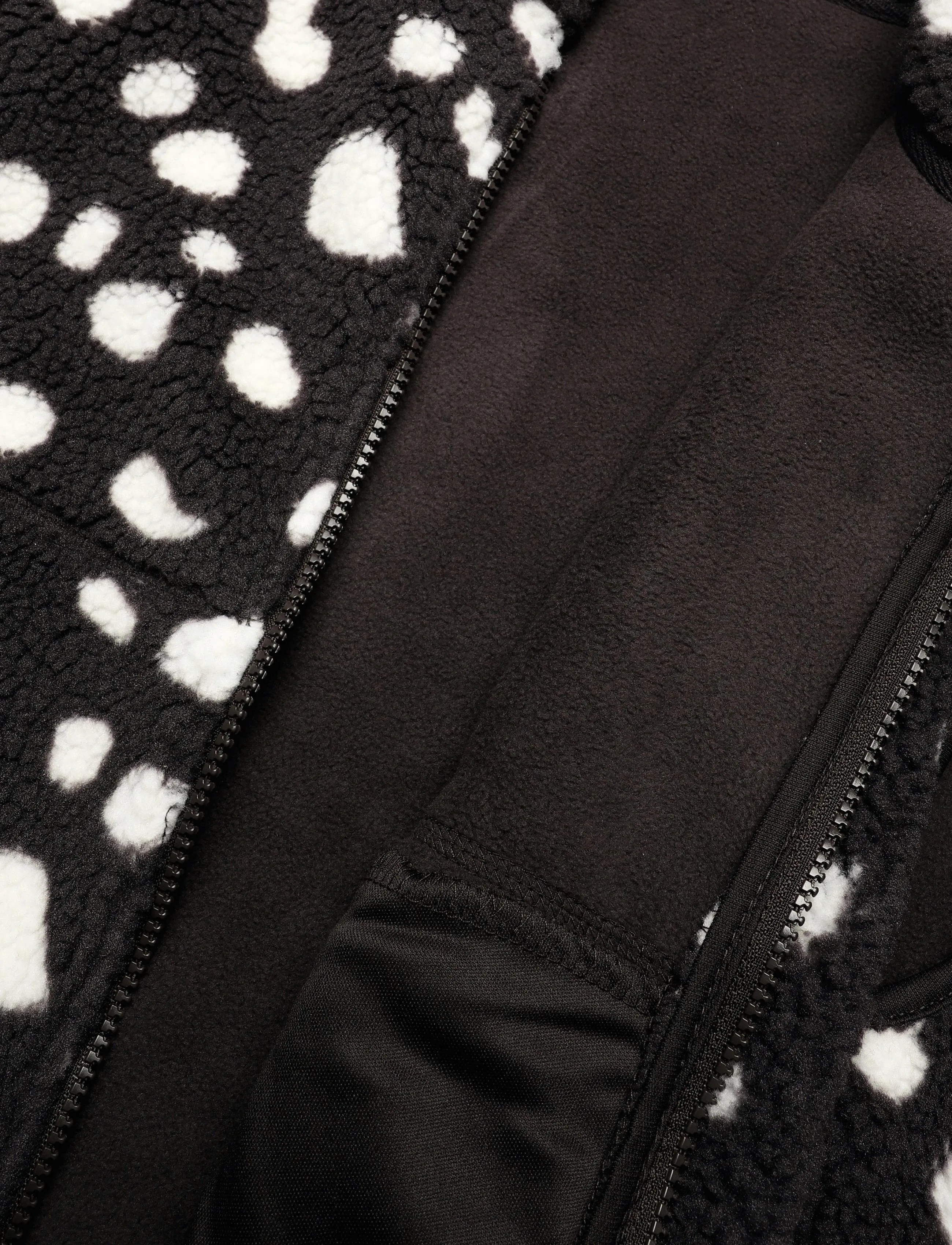 NOISY MAY - NMMASEY AOP SHORT TEDDY VEST NOOS - fleece- og teddyveste - chocolate brown - 4