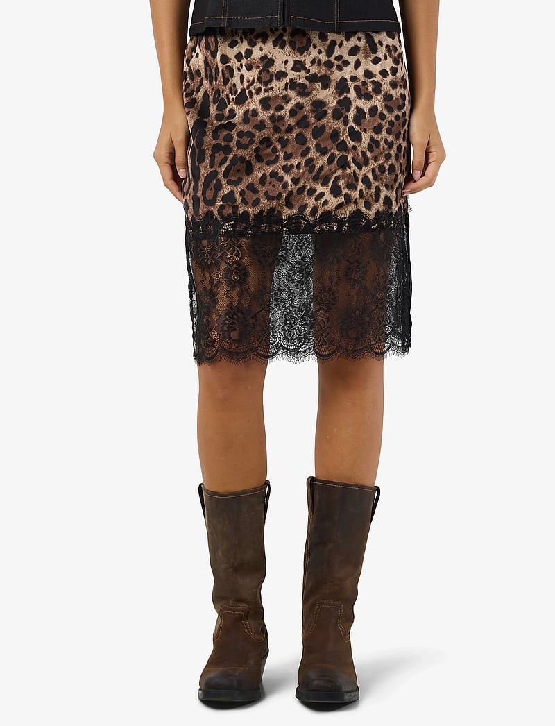 NOISY MAY - NMINFERNO MW SHORT SATIN LACE SKIRT - satinnederdele - black - 0