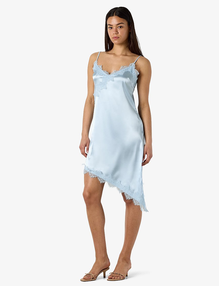NOISY MAY - NMSOFIE S/L SATIN LACE DRESS /TNT8 - schlupfkleider - cerulean - 3