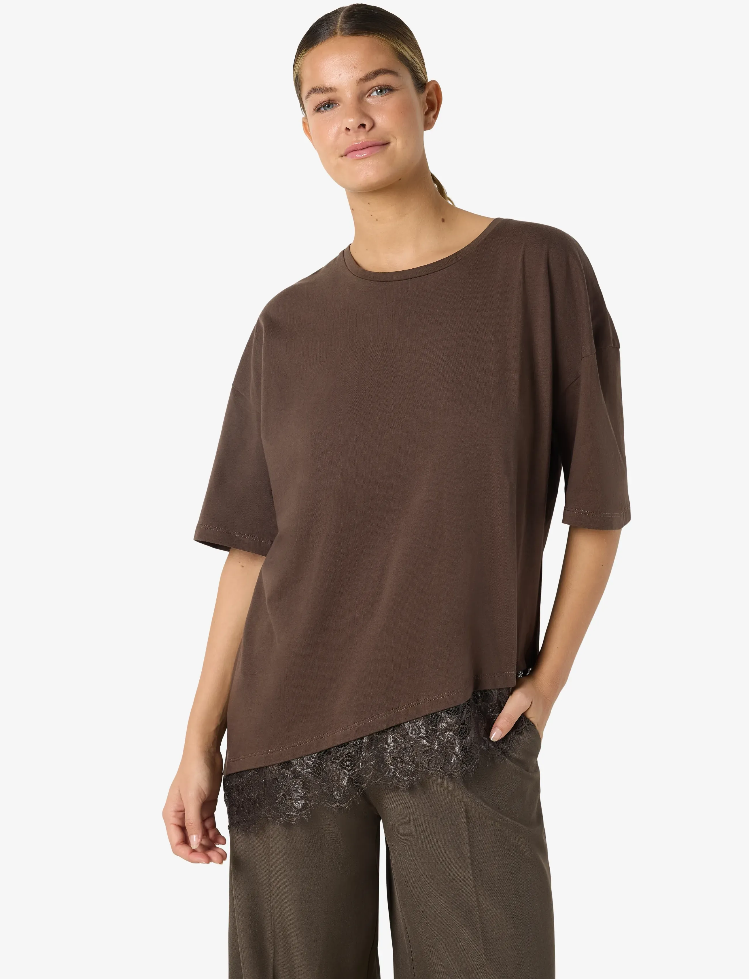 NOISY MAY - NMEASY LACE DETAIL S/S T-SHIRT /TNT - t-shirts - chocolate brown - 4
