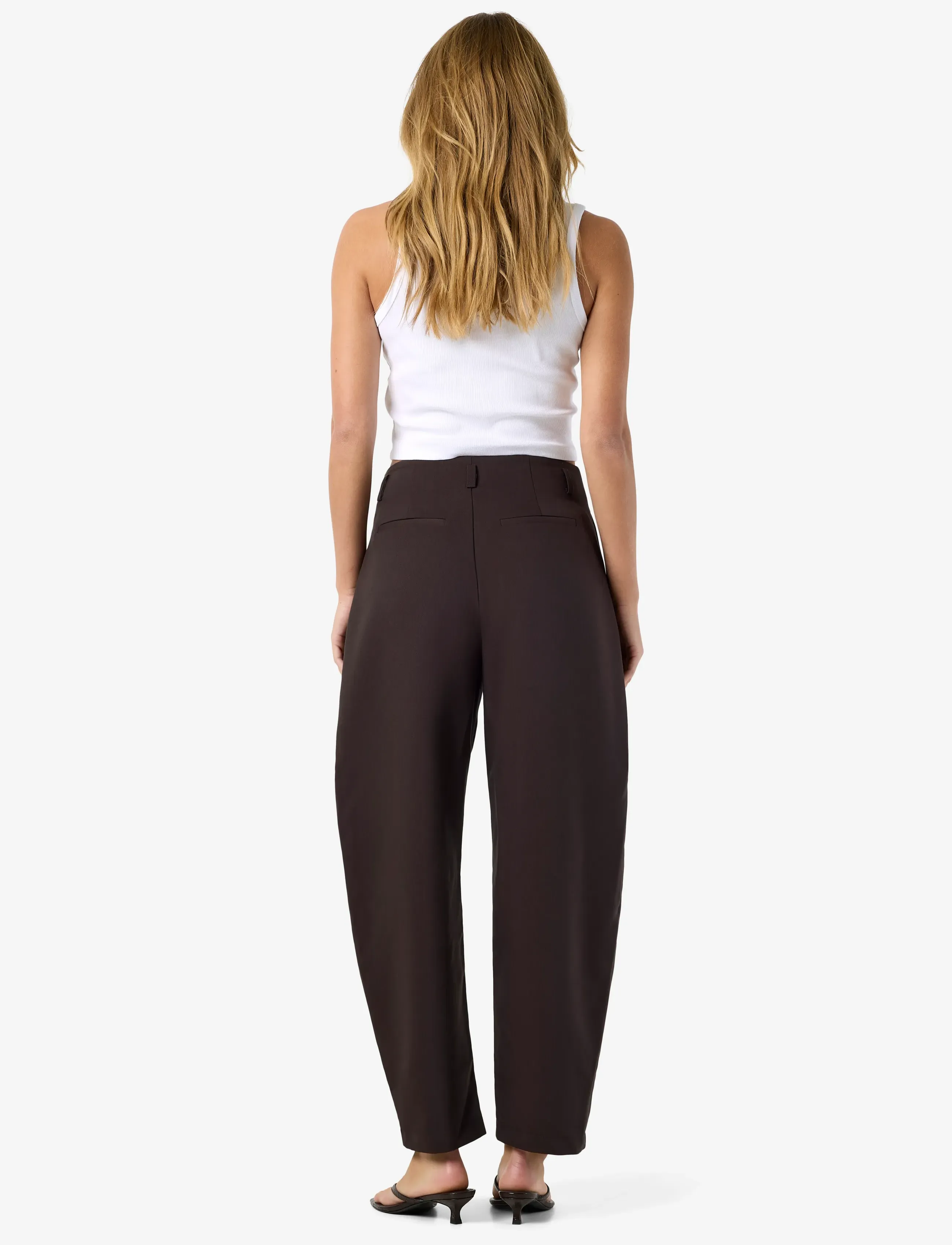 NOISY MAY - NMELI MW TAILORED BARREL PANTS - barrel trousers - chocolate brown - 4