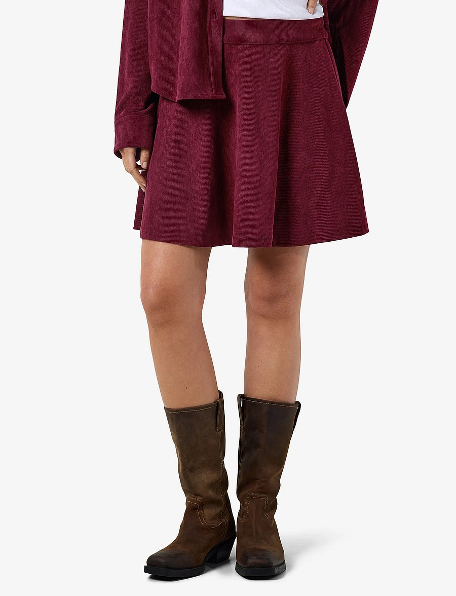 NOISY MAY - NMCARON MW CORDUROY ELASTIC SKIRT - korta kjolar - fig - 0