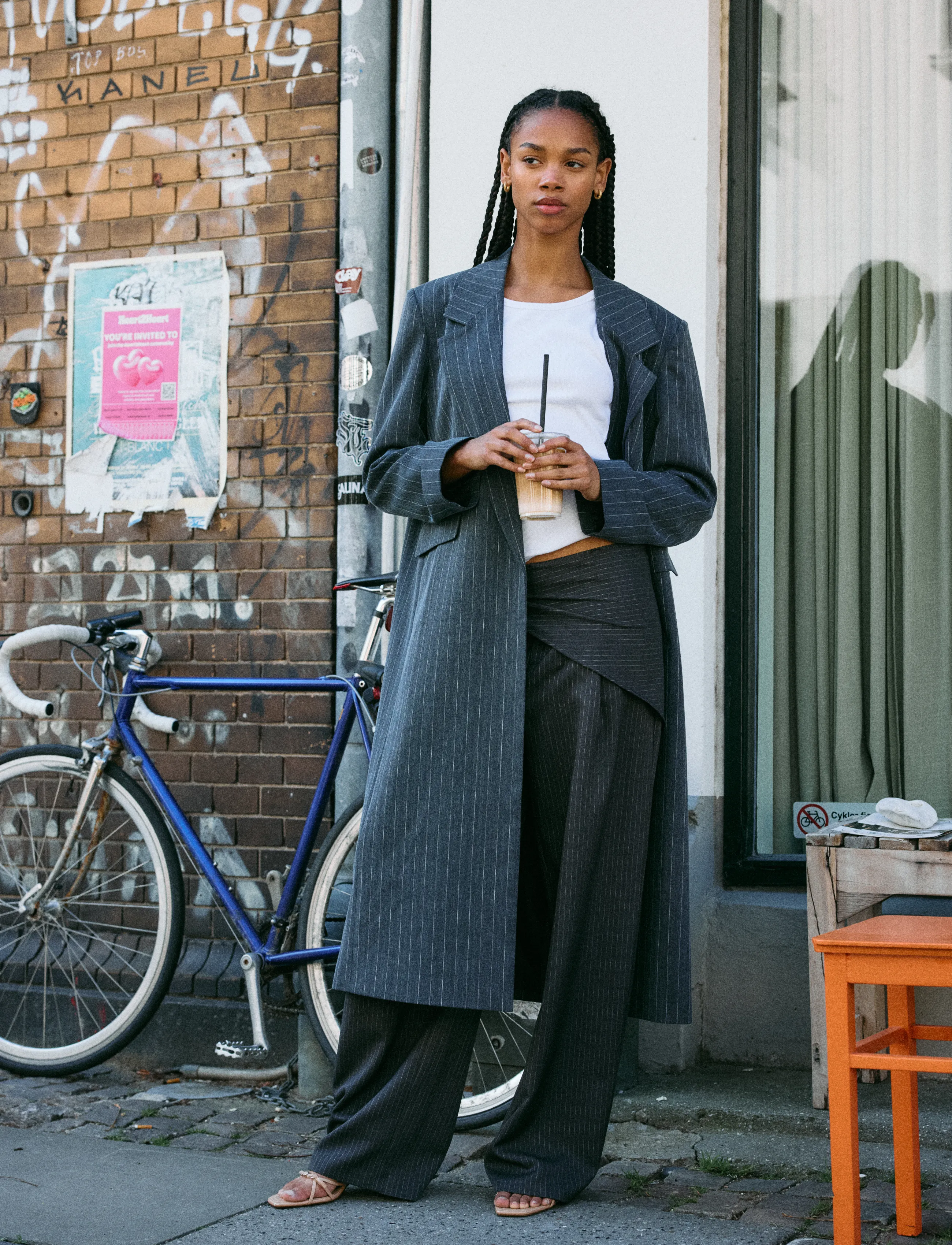 NOISY MAY - NMPINE MW PINSTRIPE SCARF PANT TNT/20 - hosen mit weitem bein - charcoal gray - 4